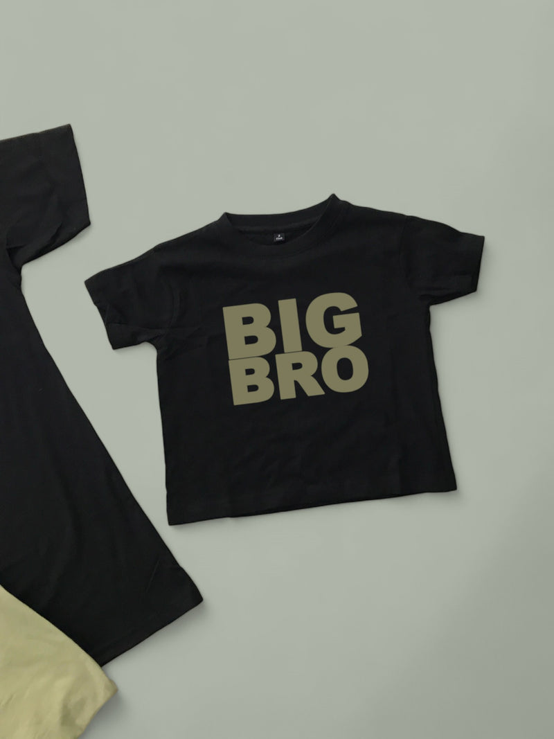 Palm Paradise Matching Maternity Family Outfit Set – Robe, Swaddle, Hat, Dad Tee & Big Sibling Shirt
