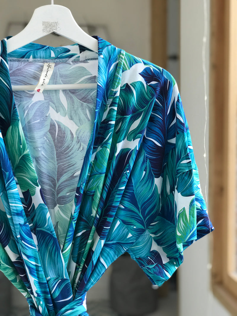 Maternity robe and swaddle set in a tropical print and Organic Stretch Cotton. Matching dad t-shirt is also included. - comfymommyshop.in